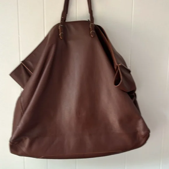 Authentic Balenciaga XL leather tote - Picture 6 of 10